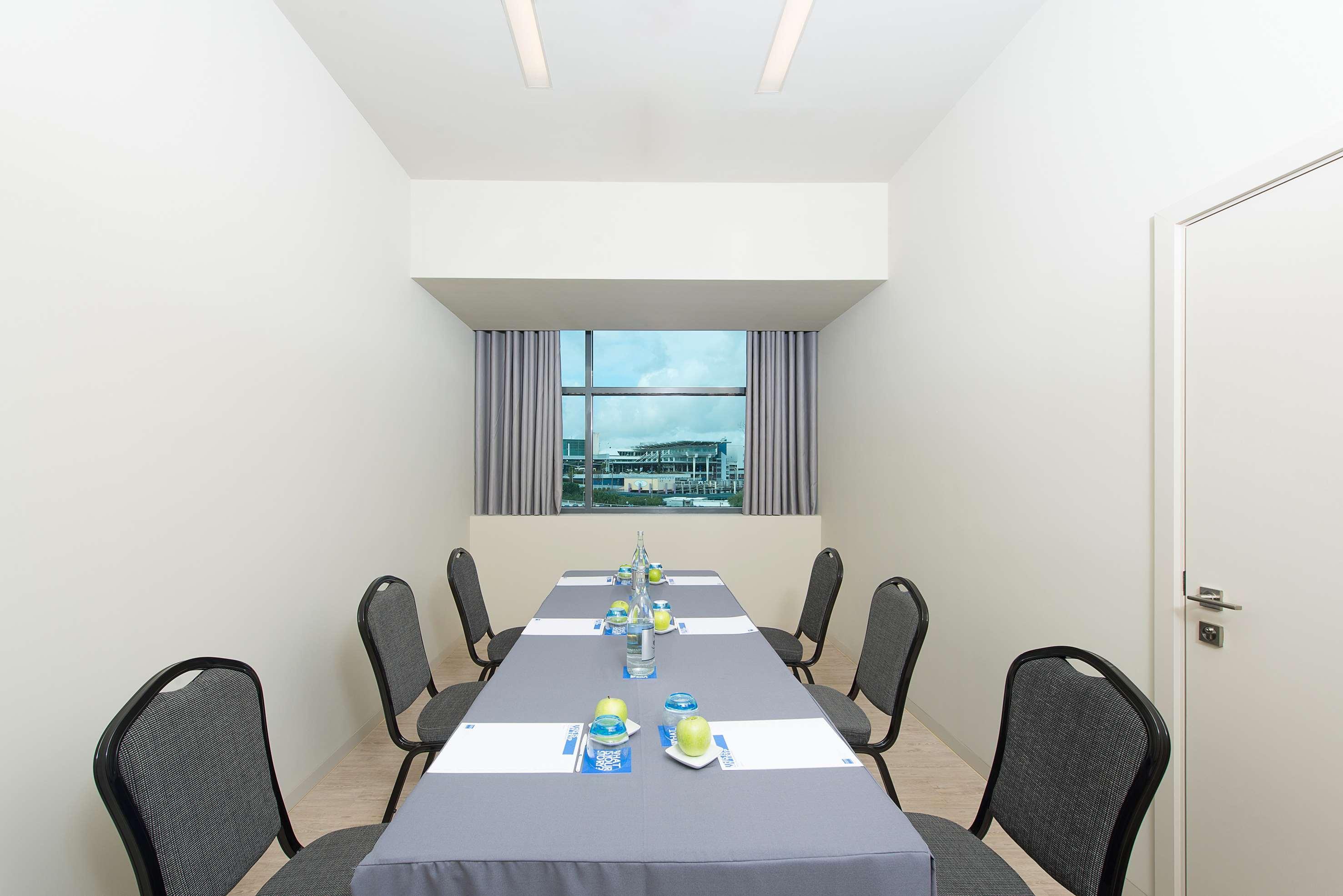 Melia Aeroporto 4* Lissabon